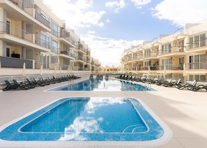 Appartement Relax, Sun, Pool & Sea In