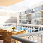 Relax, Sun, Pool & Sea In Apartment