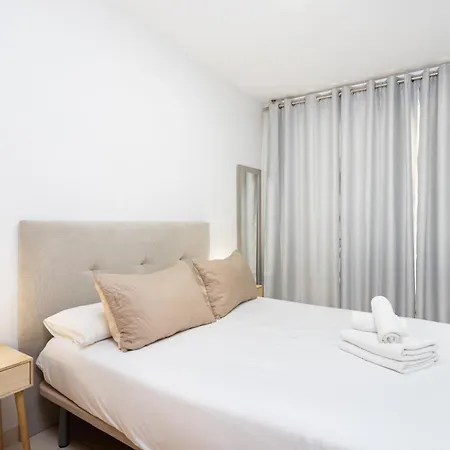 Relax, Sun, Pool & Sea In Apartamento *